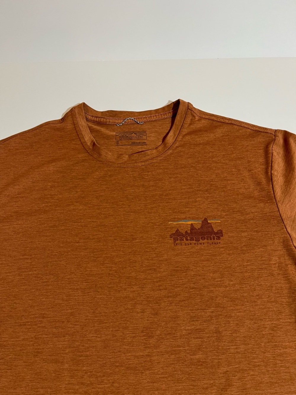 Patagonia Men’s Capeline Save Our Home Planet Logo Orange Short Sleeve Small - Picture 4 of 10
